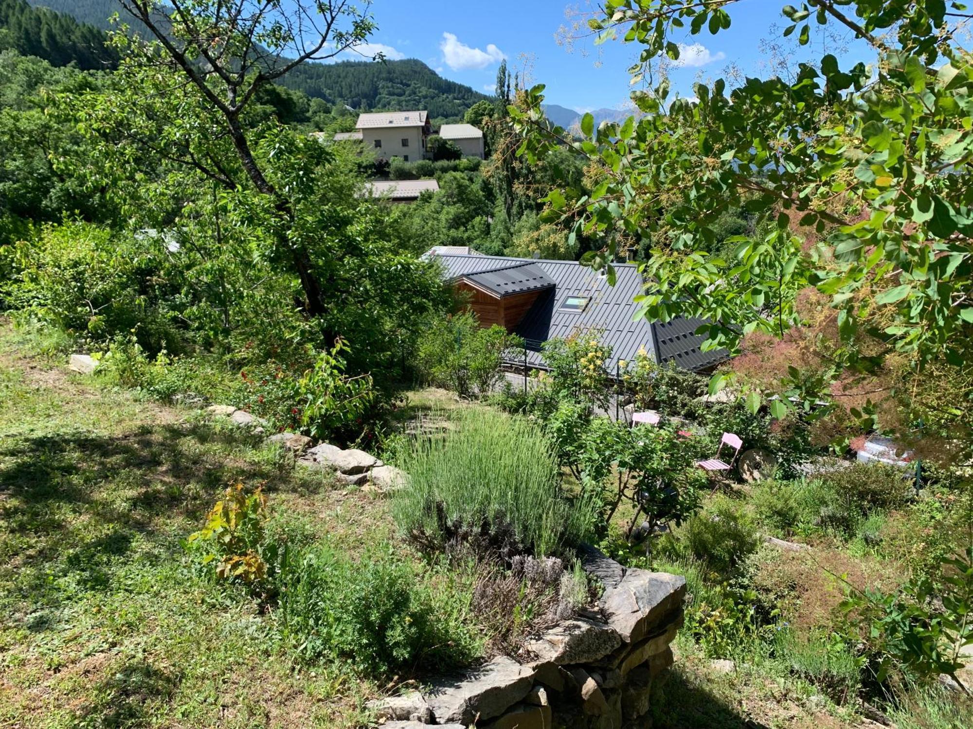 Le Petit Soleil Apartment Siguret Luaran gambar